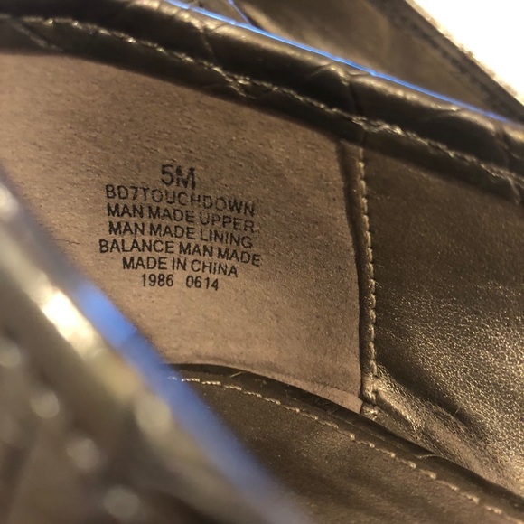 Bandolino Block Heel Penny Loafers - Picture 6 of 7